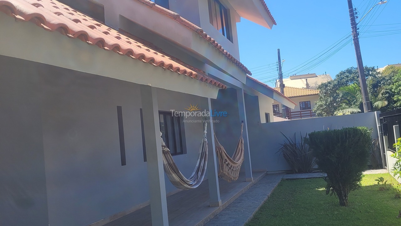 Casa para aluguel de temporada em Florianopolis (Campeche)