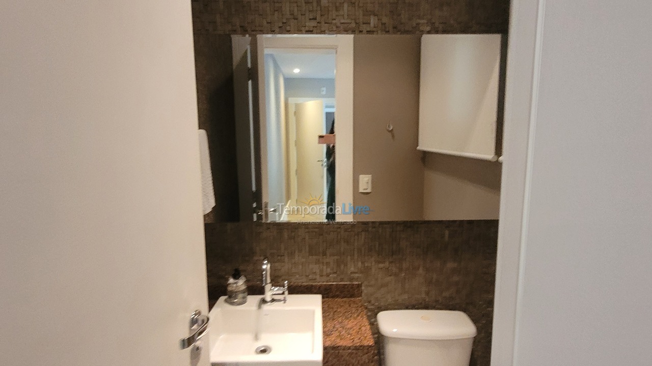 Apartamento para aluguel de temporada em Florianópolis (Cachoeira do Bom Jesus)