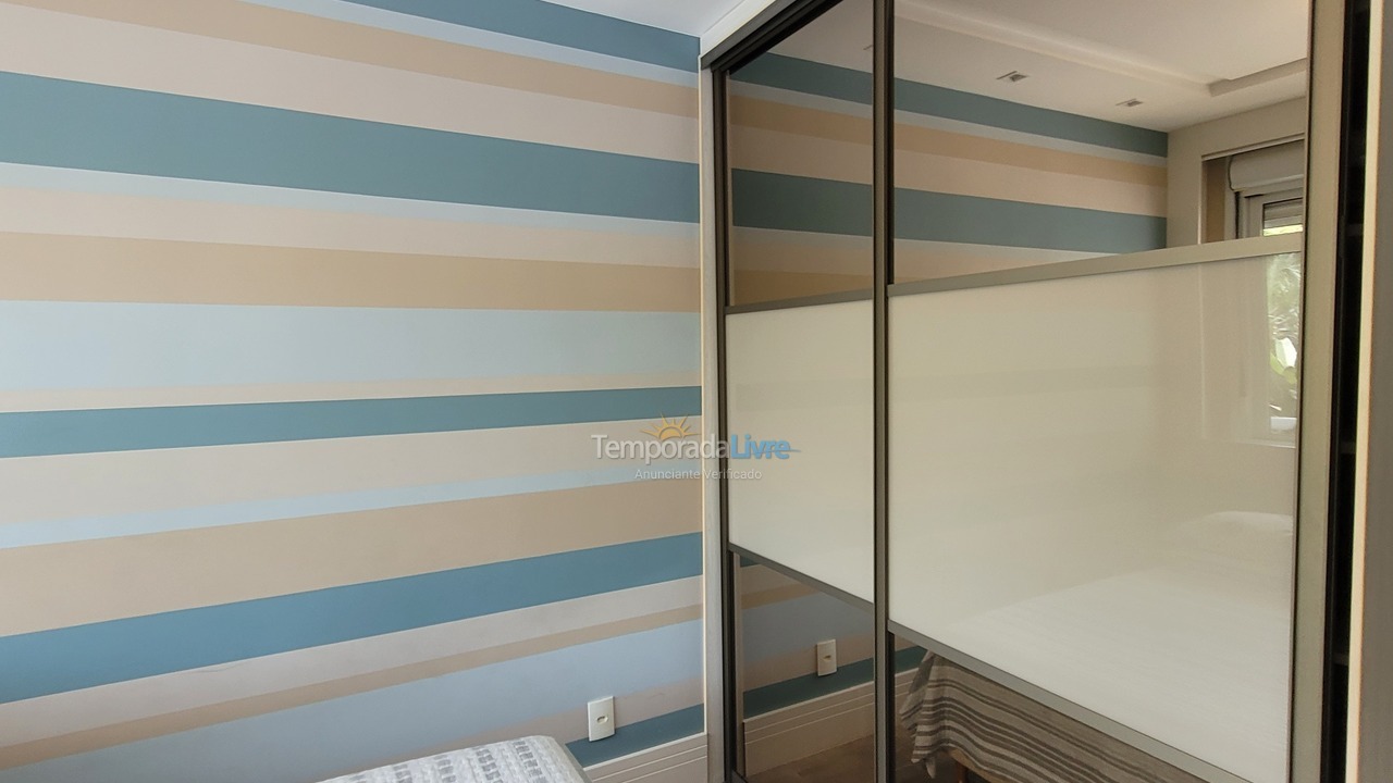 Apartamento para aluguel de temporada em Florianópolis (Cachoeira do Bom Jesus)