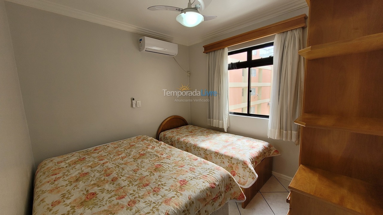 Apartamento para alquiler de vacaciones em Bombinhas (Praia de Bombas)