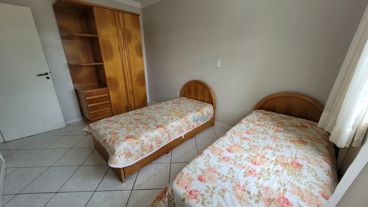 Apartamento para alquiler de vacaciones em Bombinhas (Praia de Bombas)