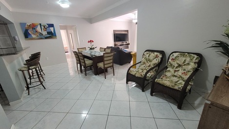 Apartamento de 3 dormitorios para 7 personas en la Playa de Bombas