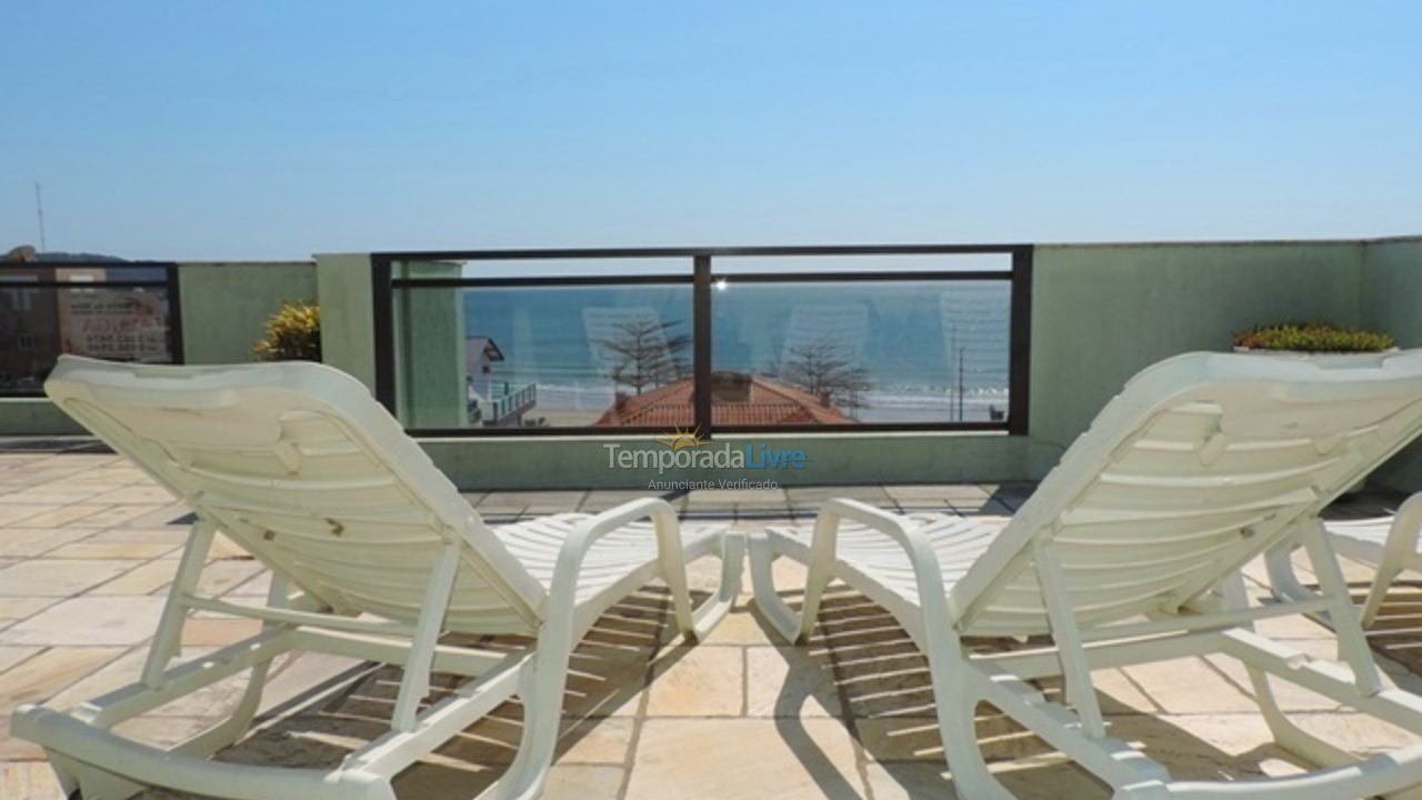 Apartamento para aluguel de temporada em Bombinhas (Praia de Bombas)