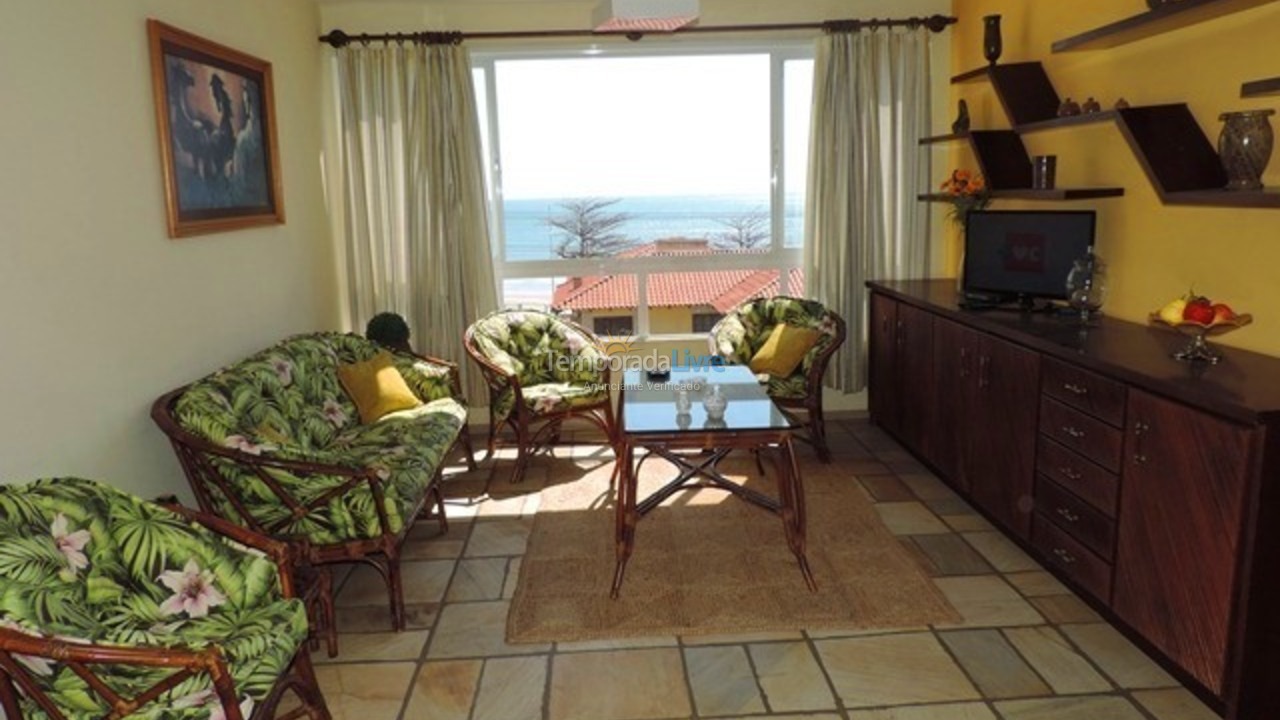 Apartamento para aluguel de temporada em Bombinhas (Praia de Bombas)