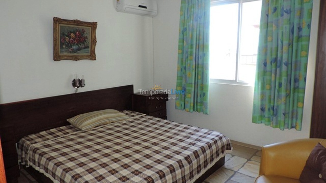 Apartamento para aluguel de temporada em Bombinhas (Praia de Bombas)