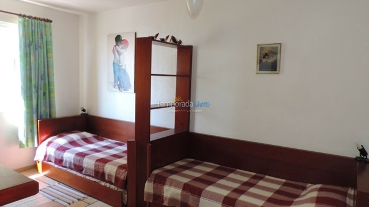 Apartamento para aluguel de temporada em Bombinhas (Praia de Bombas)