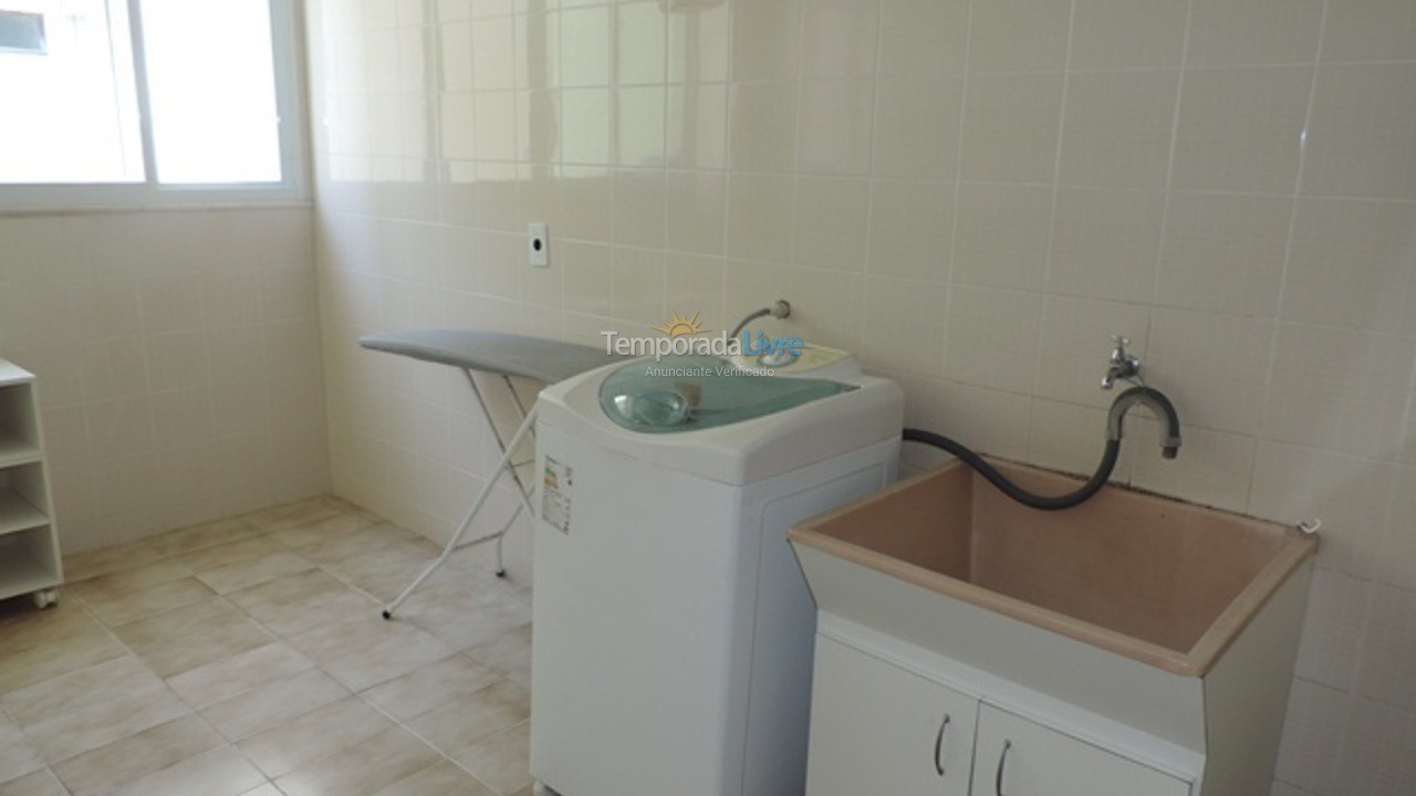 Apartamento para aluguel de temporada em Bombinhas (Praia de Bombas)