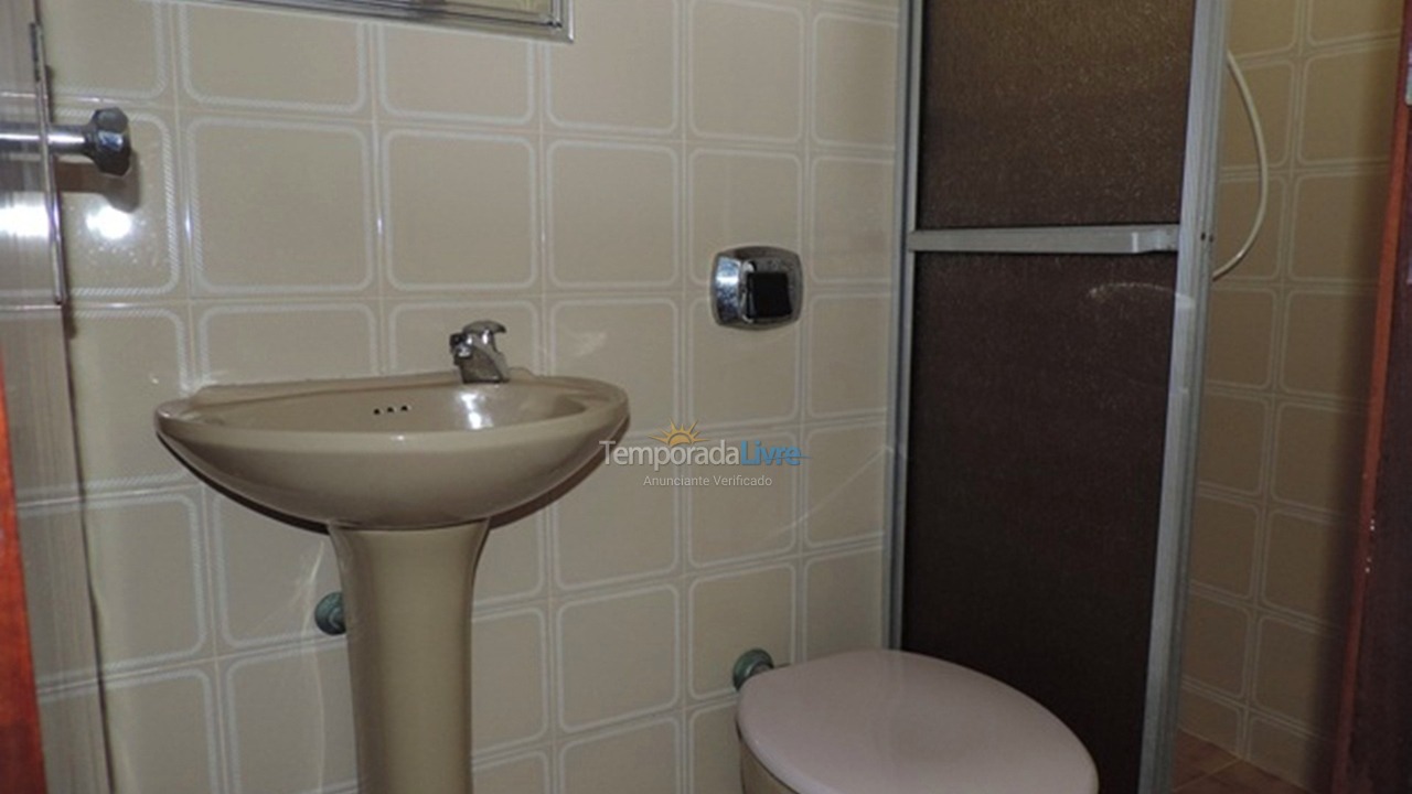 Apartamento para aluguel de temporada em Bombinhas (Praia de Bombas)