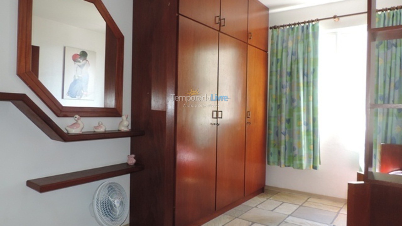 Apartamento para aluguel de temporada em Bombinhas (Praia de Bombas)