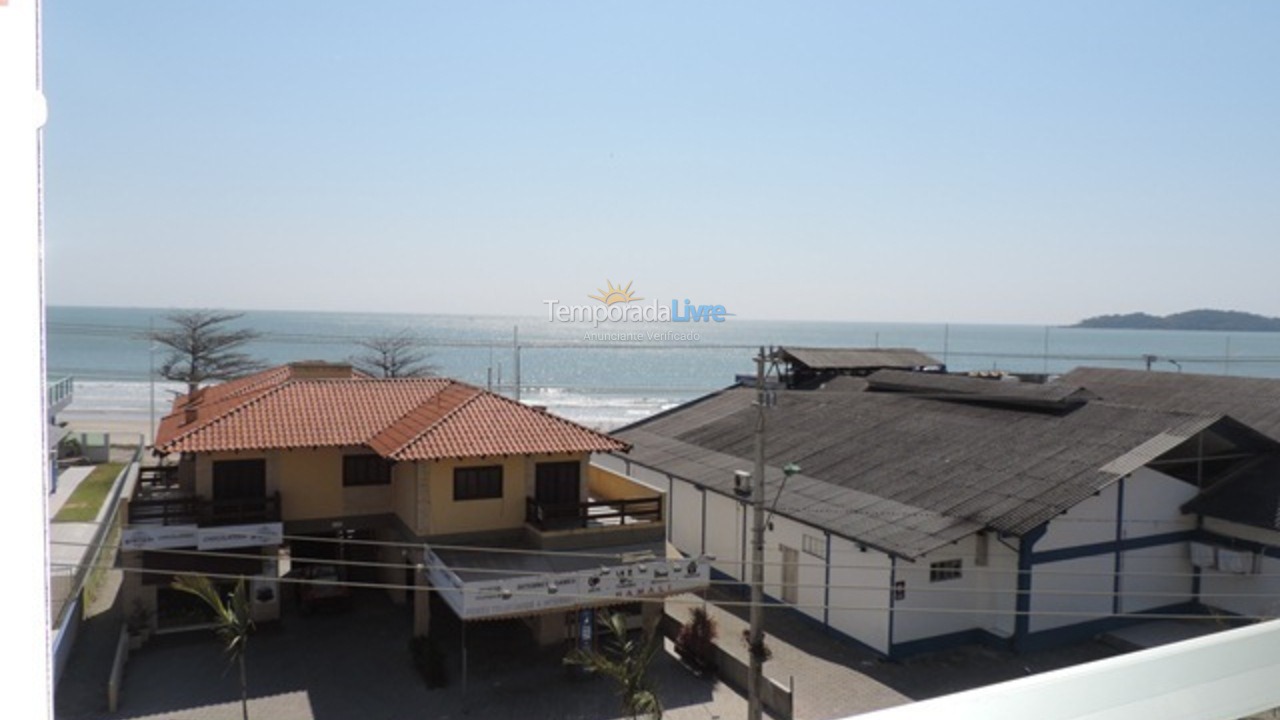 Apartamento para aluguel de temporada em Bombinhas (Praia de Bombas)