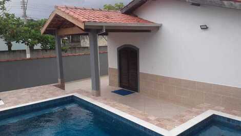 CARAGUATATUBA ALUGUEL POR TEMPORADA CASA TÉRREA 14 PESSOAS