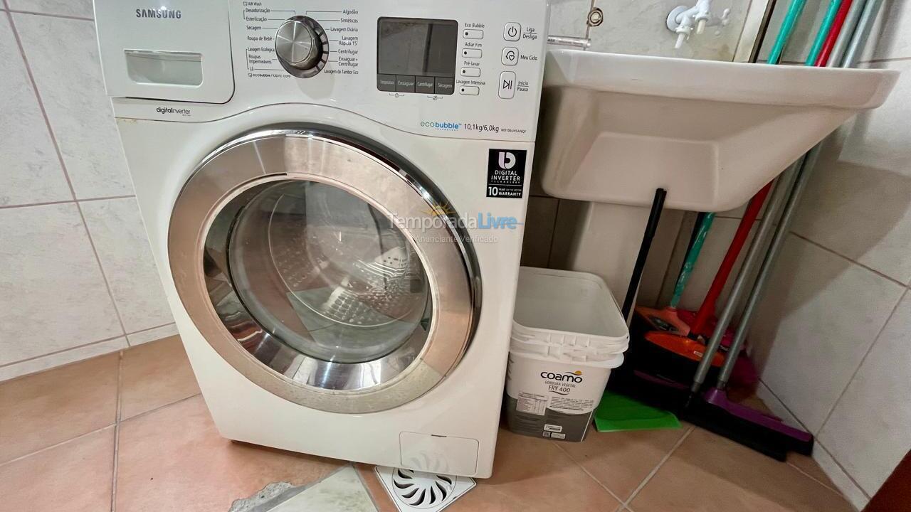 Apartamento para aluguel de temporada em Itapema (Meia Praia)