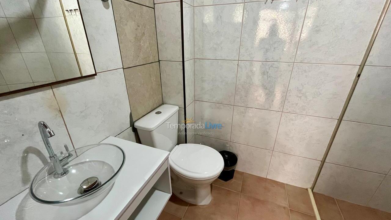 Apartamento para aluguel de temporada em Itapema (Meia Praia)