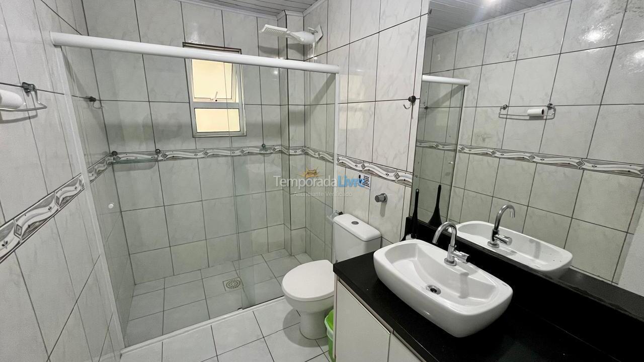 Apartamento para alquiler de vacaciones em Itapema (Meia Praia)