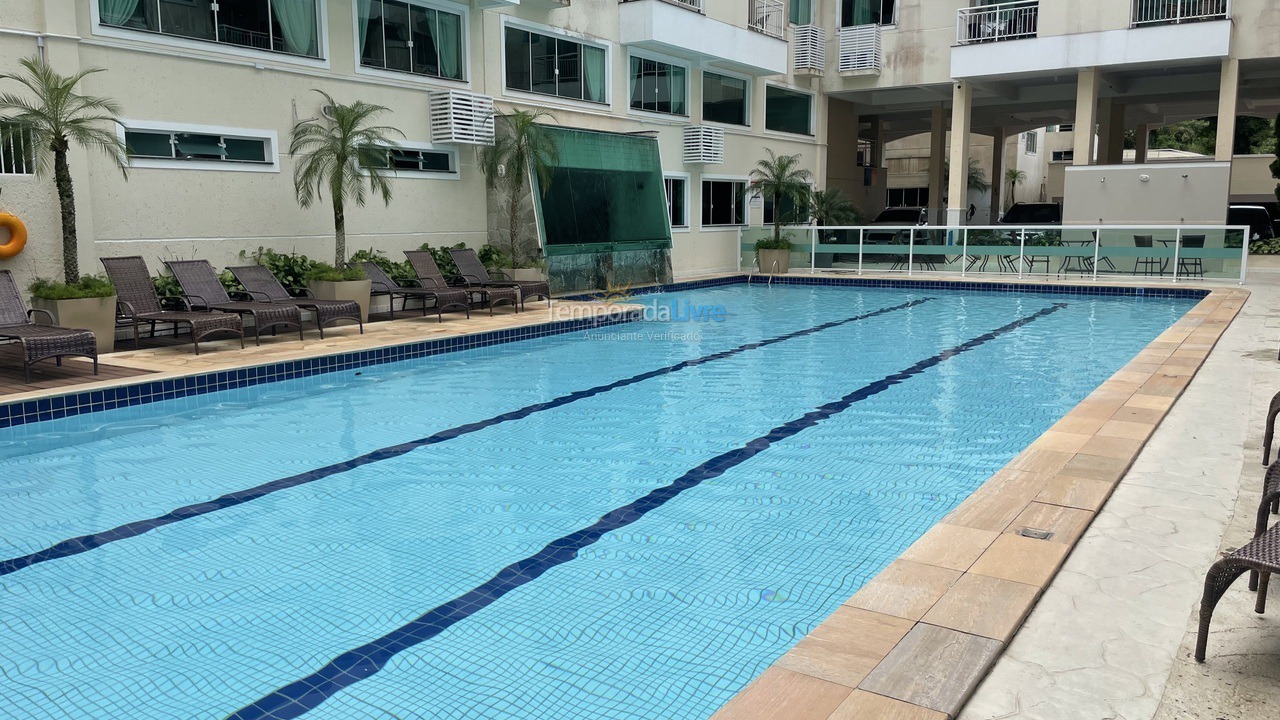 Apartamento para aluguel de temporada em Bombinhas (Praia de Bombas)