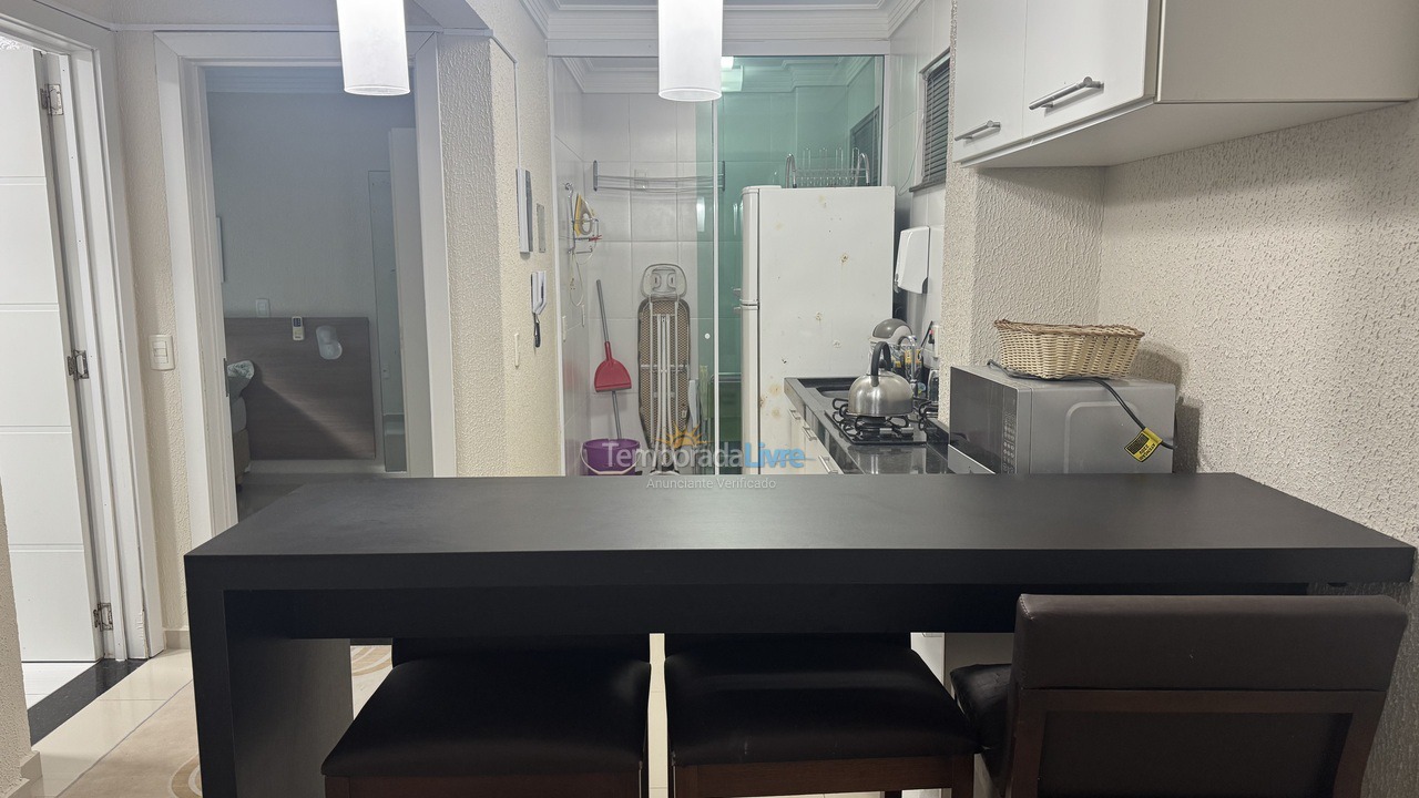 Apartamento para aluguel de temporada em Bombinhas (Praia de Bombas)