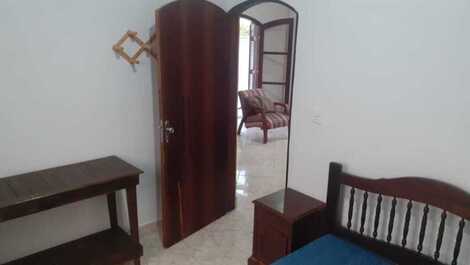 CARAGUATATUBA ALUGUEL POR TEMPORADA CASA TÉRREA 14 PESSOAS