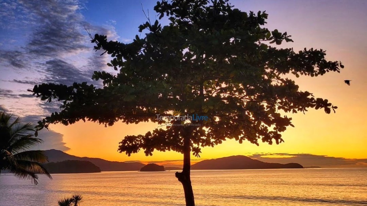 Casa para aluguel de temporada em Caraguatatuba (Massaguaçu)