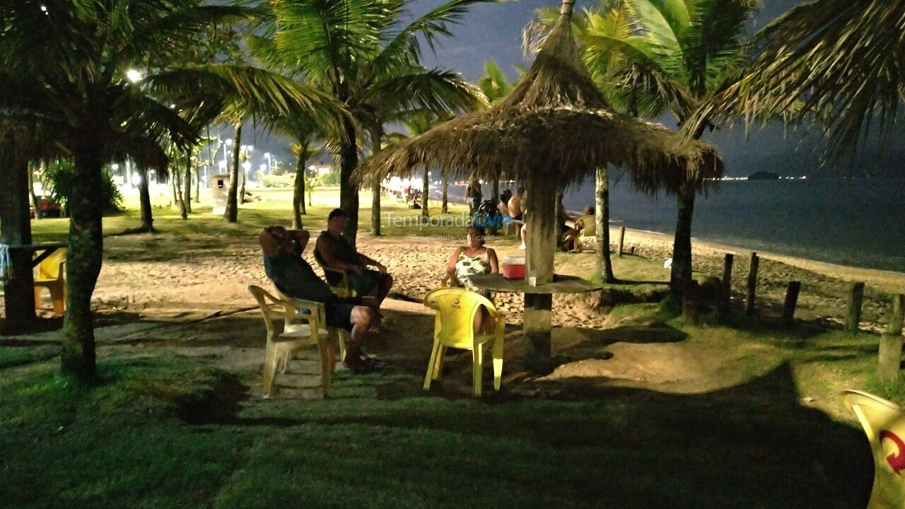 Casa para aluguel de temporada em Caraguatatuba (Massaguaçu)