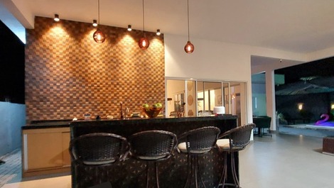 Linda casa com piscina equipada -Porto de Galinhas