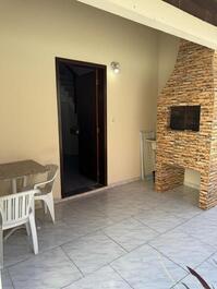 APARTAMENTO DUPLEX PARA 3 PESSOAS EM BOMBAS