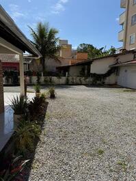 APARTAMENTO DUPLEX PARA 3 PESSOAS EM BOMBAS