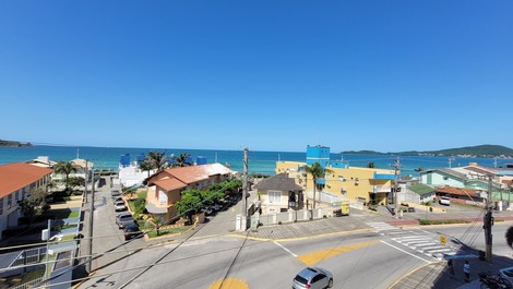 Apartamento 3 dormitórios com vista mar para 8 pessoas