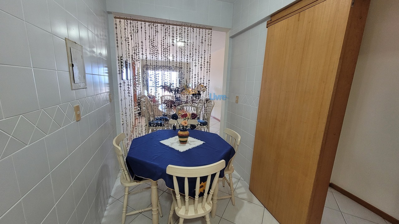 Apartamento para aluguel de temporada em Bombinhas (Praia de Bombas)