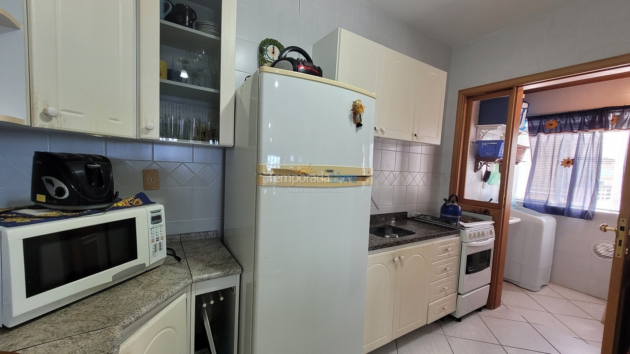Apartamento para aluguel de temporada em Bombinhas (Praia de Bombas)