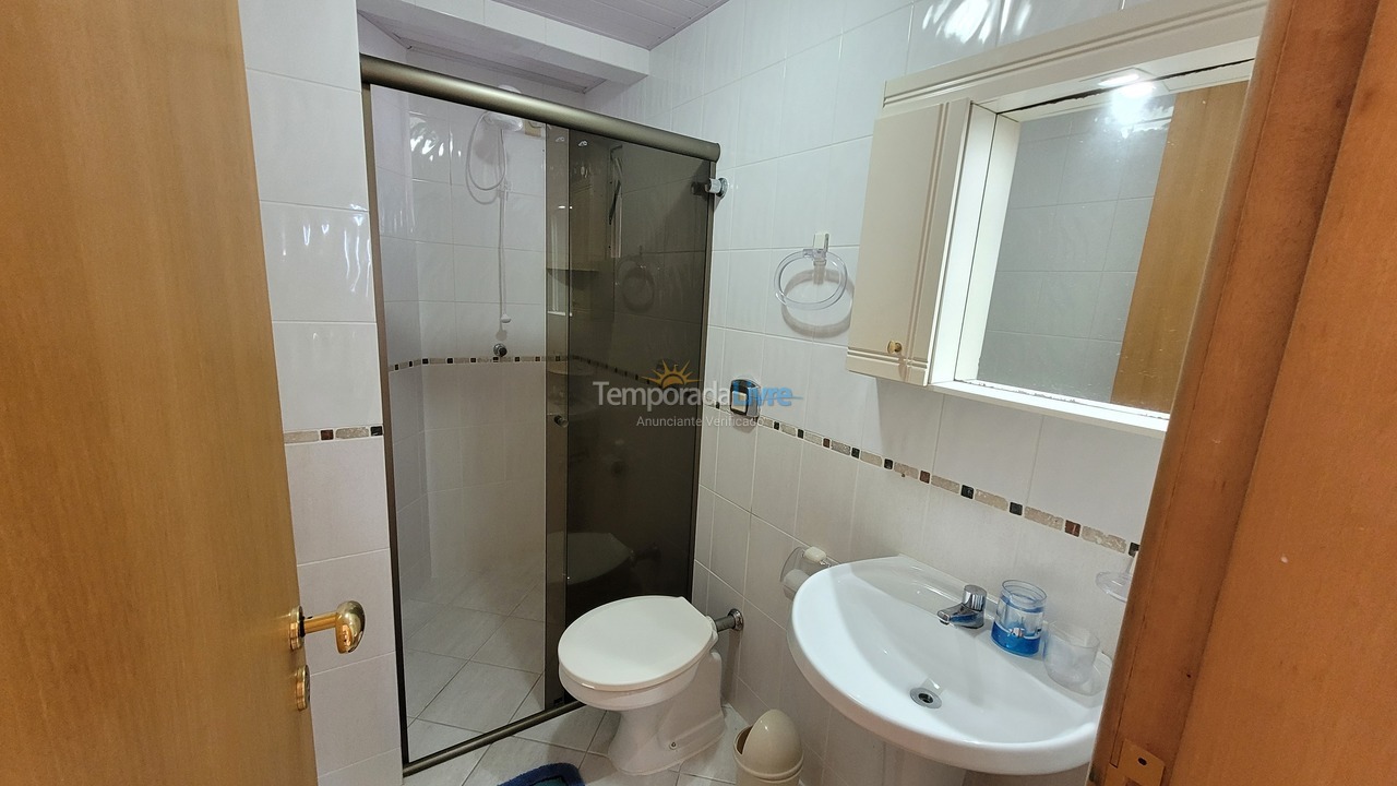 Apartamento para aluguel de temporada em Bombinhas (Praia de Bombas)