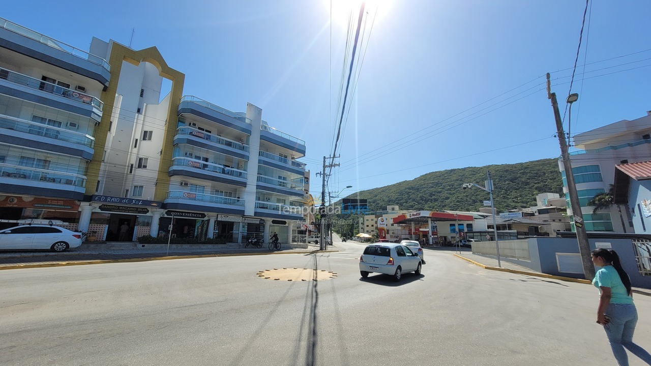 Apartamento para aluguel de temporada em Bombinhas (Praia de Bombas)