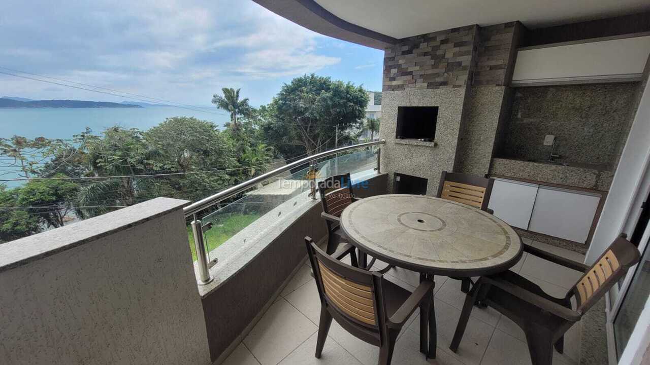 Apartment for vacation rental in Bombinhas (Praia de Bombinhas)