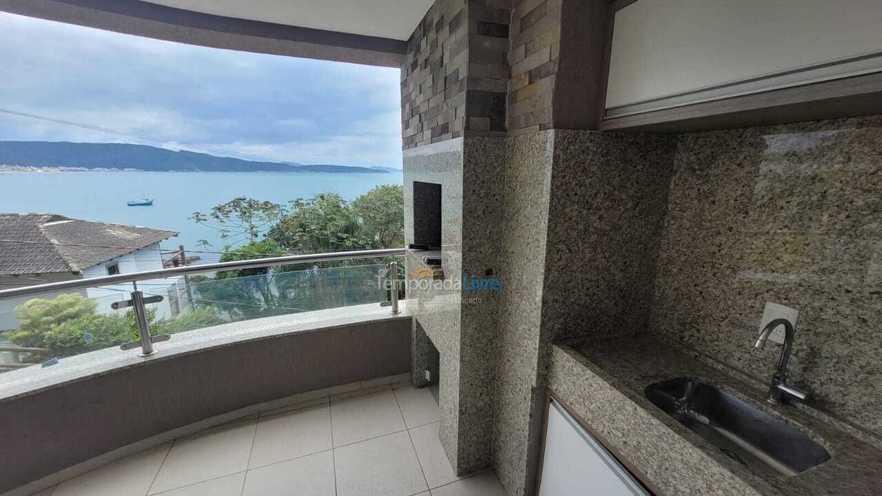 Apartment for vacation rental in Bombinhas (Praia de Bombinhas)