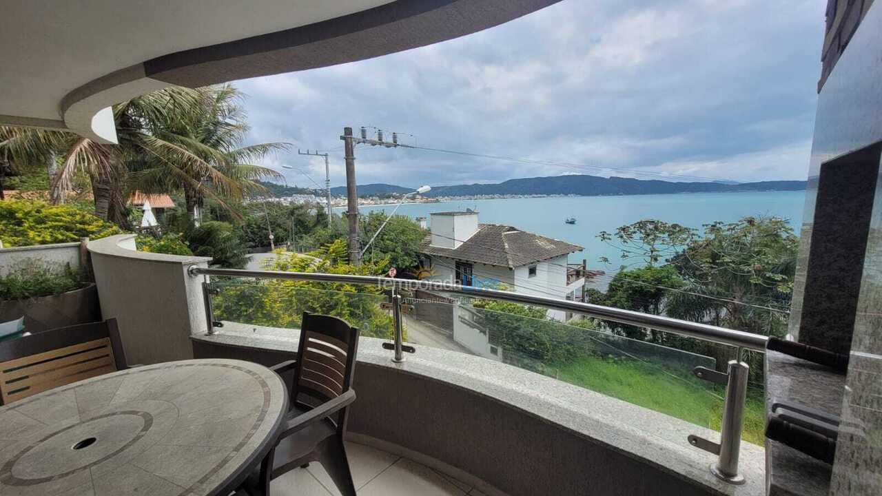 Apartment for vacation rental in Bombinhas (Praia de Bombinhas)