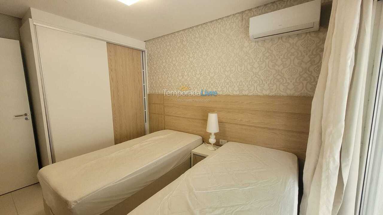 Apartment for vacation rental in Bombinhas (Praia de Bombinhas)