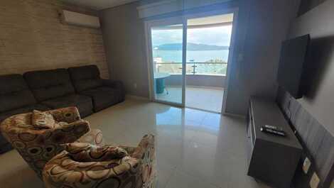 Beautiful apartment with panoramic sea views