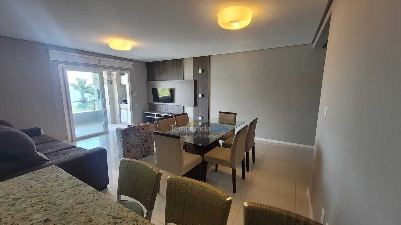 Apartment for vacation rental in Bombinhas (Praia de Bombinhas)