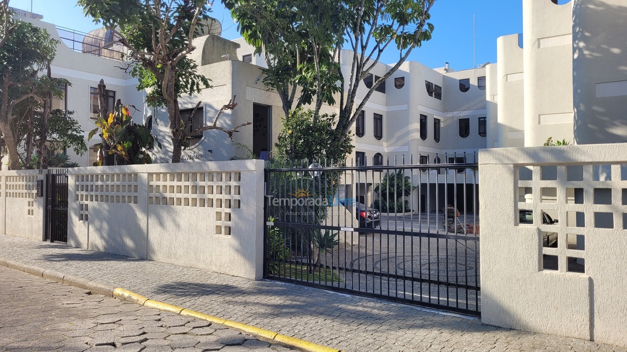 Apartment for vacation rental in Bombinhas (Praia de Bombas)