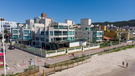 Apartment in Beira Mar Bombas beach Bombinhas SC