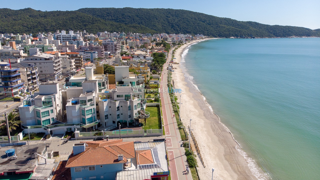 Apartment for vacation rental in Bombinhas (Praia de Bombas)