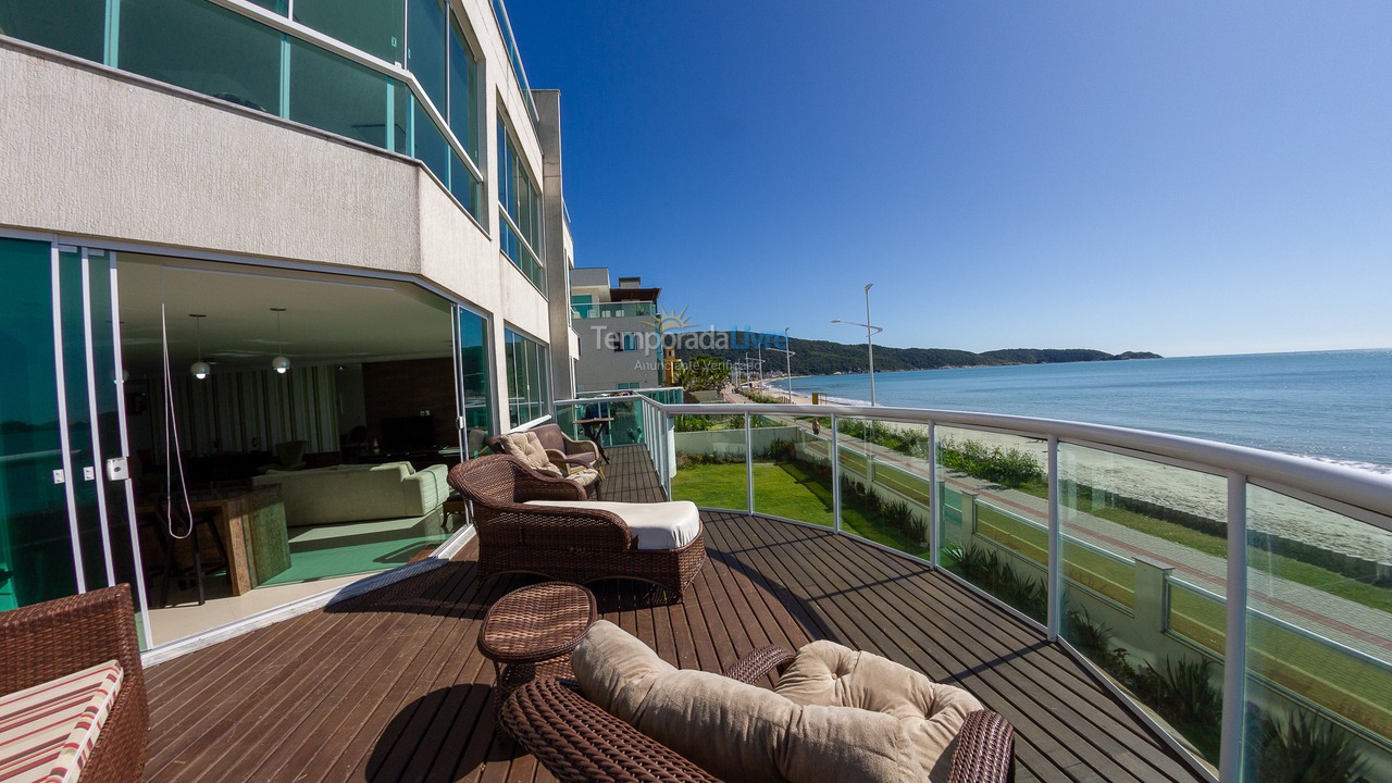 Apartment for vacation rental in Bombinhas (Praia de Bombas)