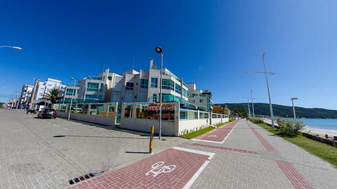 Apartment for vacation rental in Bombinhas (Praia de Bombas)