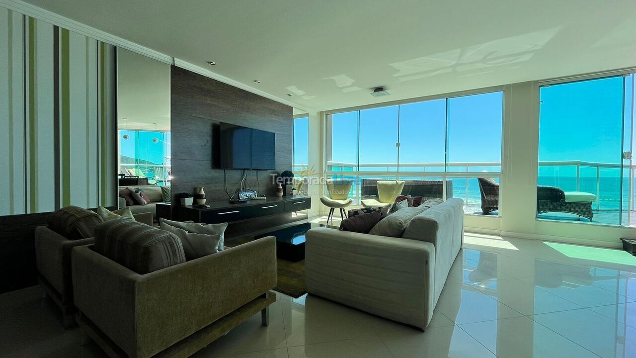 Apartment for vacation rental in Bombinhas (Praia de Bombas)