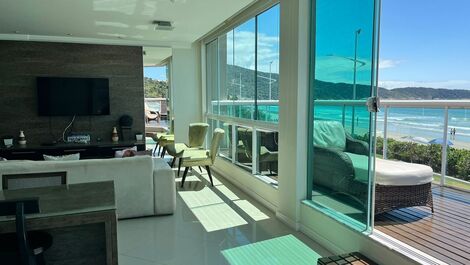 Apartment in Beira Mar Bombas beach Bombinhas SC