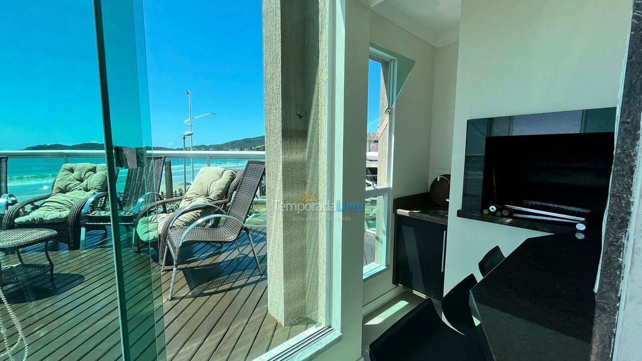 Apartment for vacation rental in Bombinhas (Praia de Bombas)