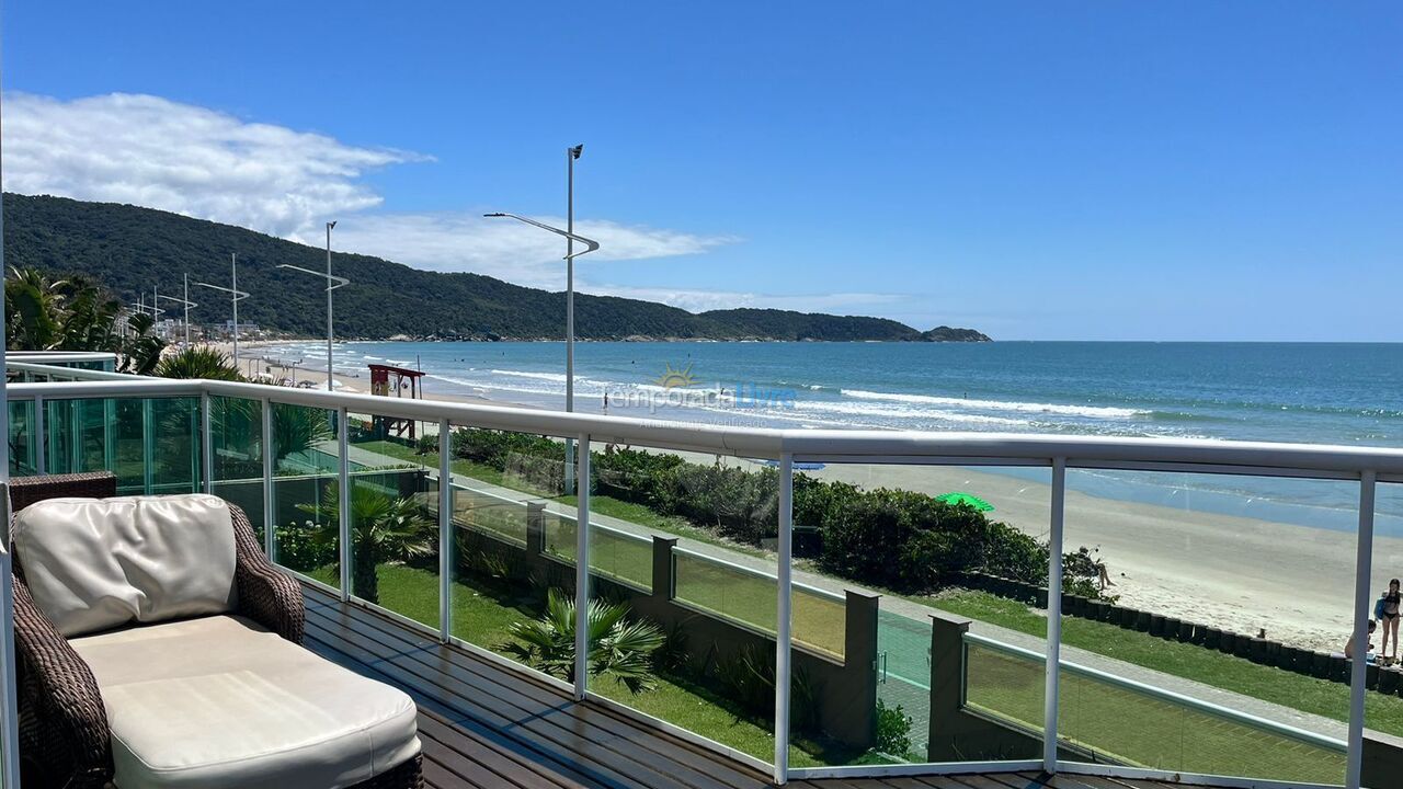 Apartment for vacation rental in Bombinhas (Praia de Bombas)