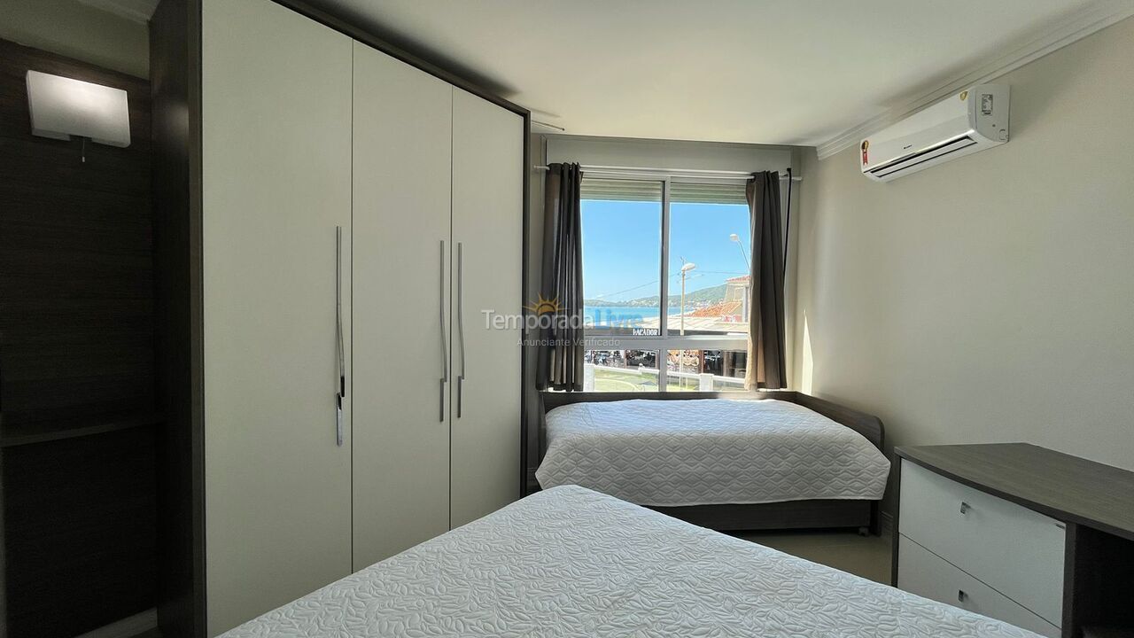 Apartment for vacation rental in Bombinhas (Praia de Bombas)