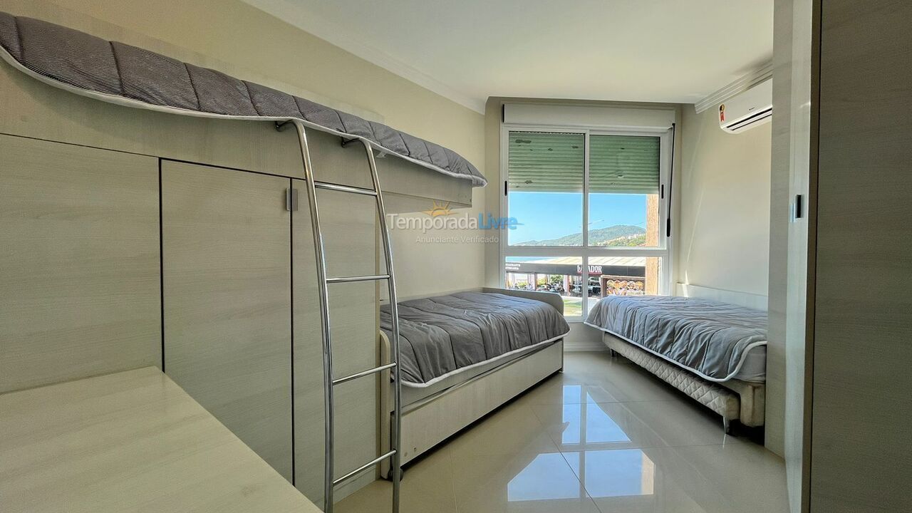 Apartment for vacation rental in Bombinhas (Praia de Bombas)