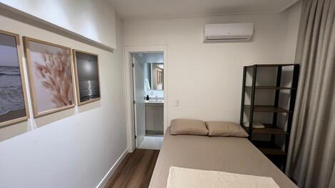 Beautiful duplex garden apartment with 2 suites in Mariscal