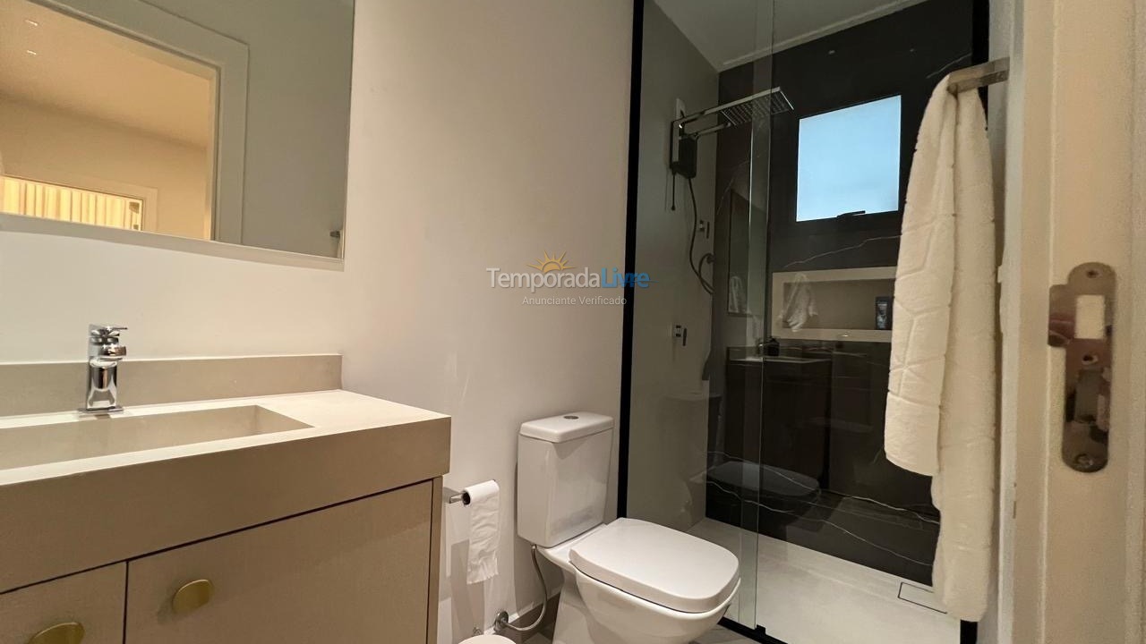 Apartment for vacation rental in Bombinhas (Mariscal)